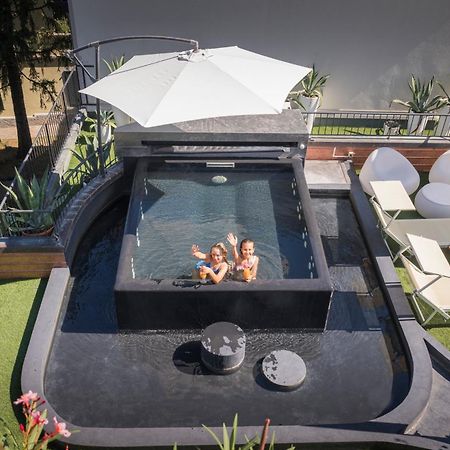 Admiral Hotel Villa Erme Desenzano del Garda Exterior foto