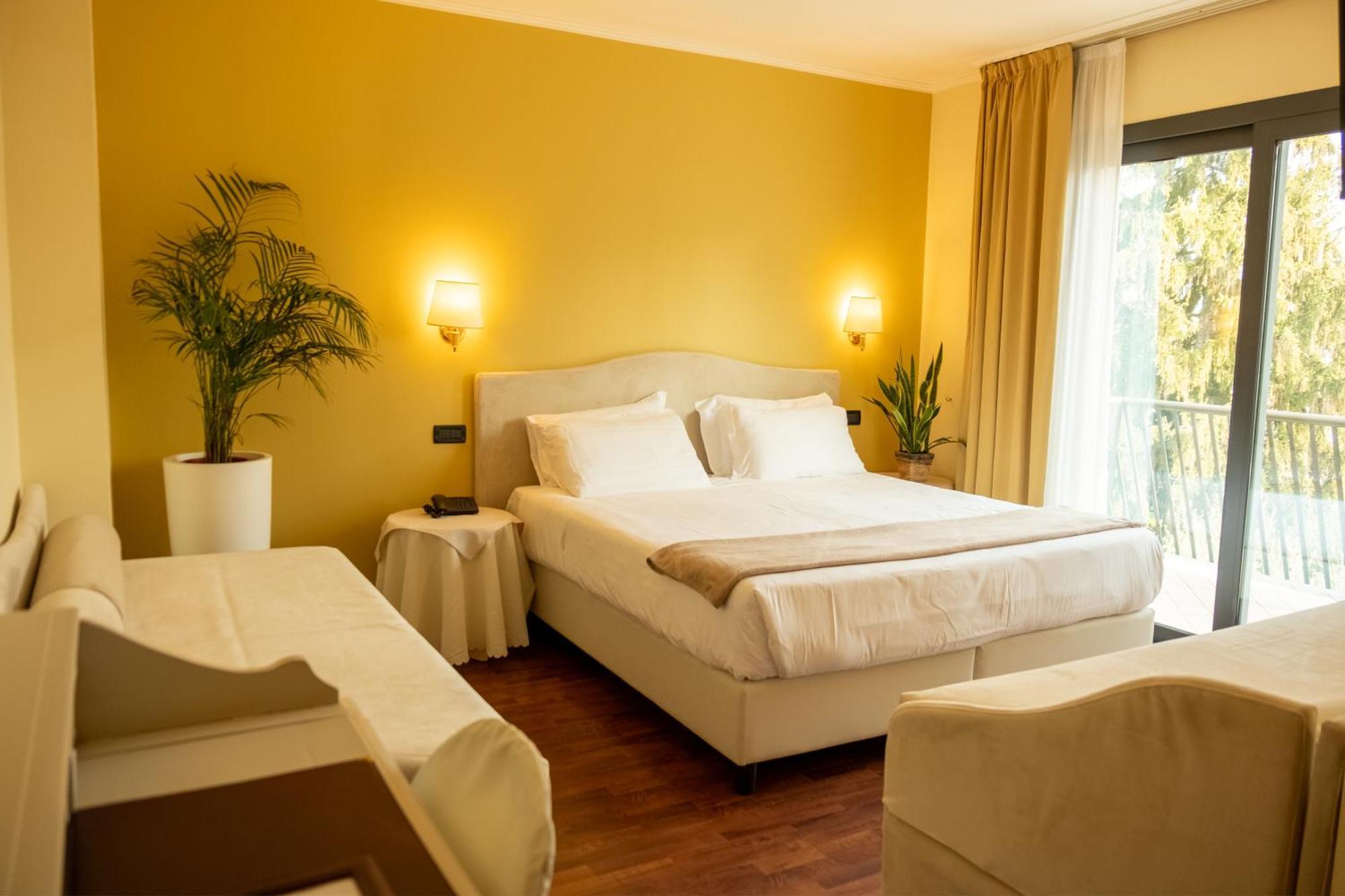 Admiral Hotel Villa Erme Desenzano del Garda Exterior foto
