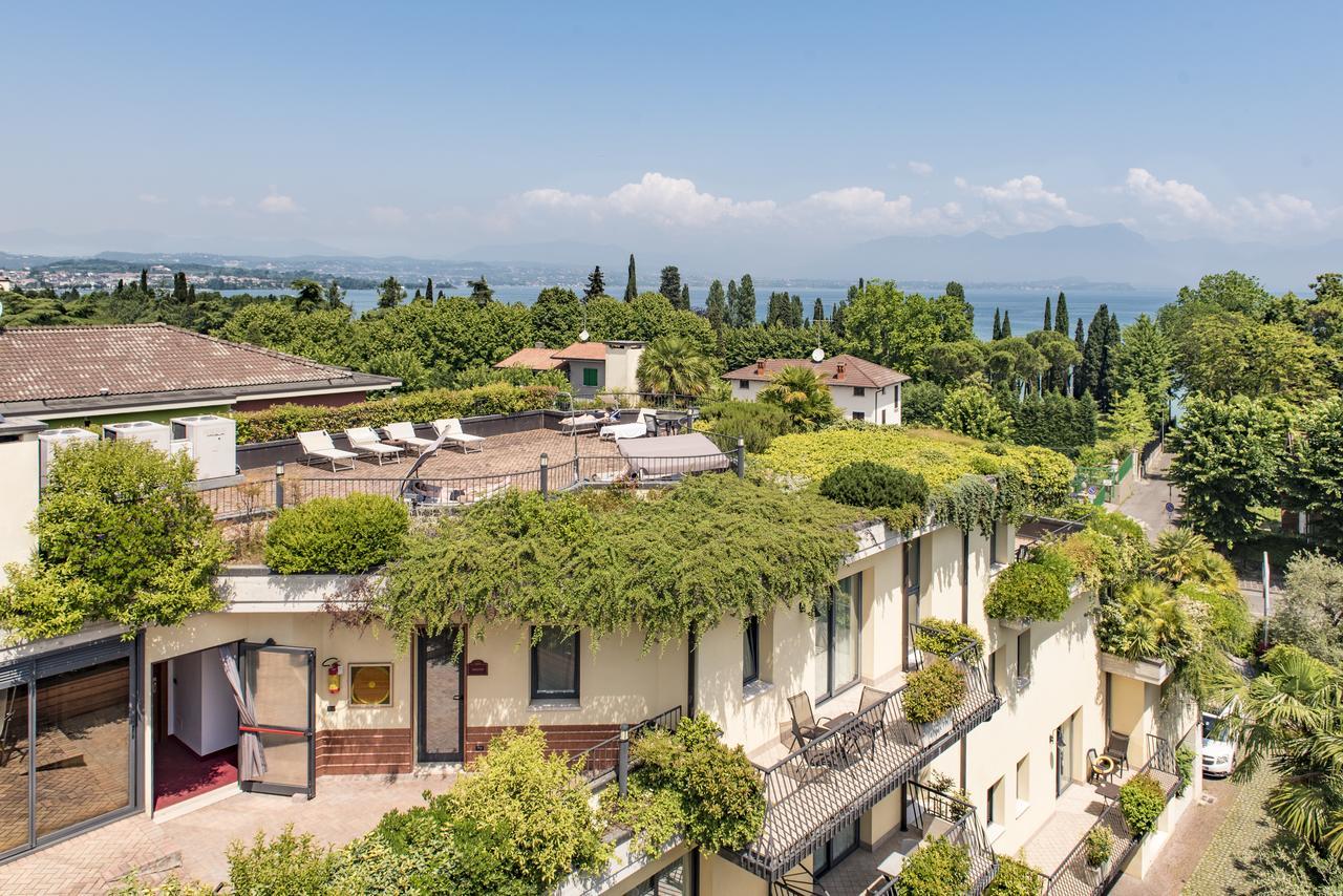 Admiral Hotel Villa Erme Desenzano del Garda Exterior foto